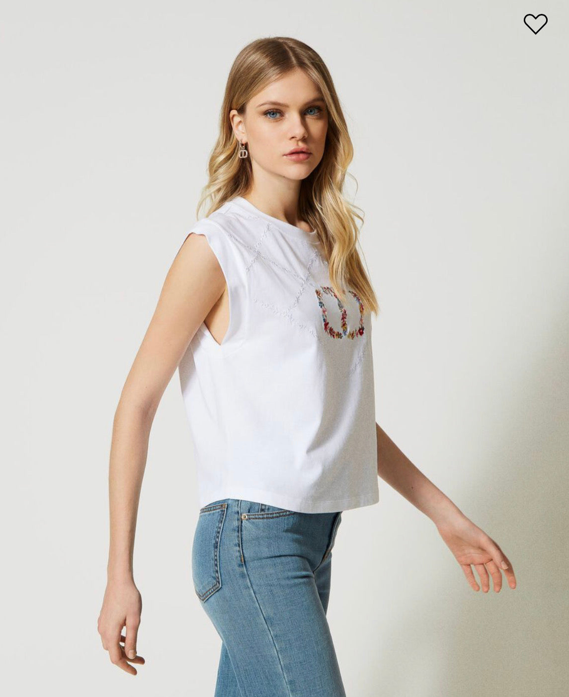 T-shirt with floral Oval T logo
