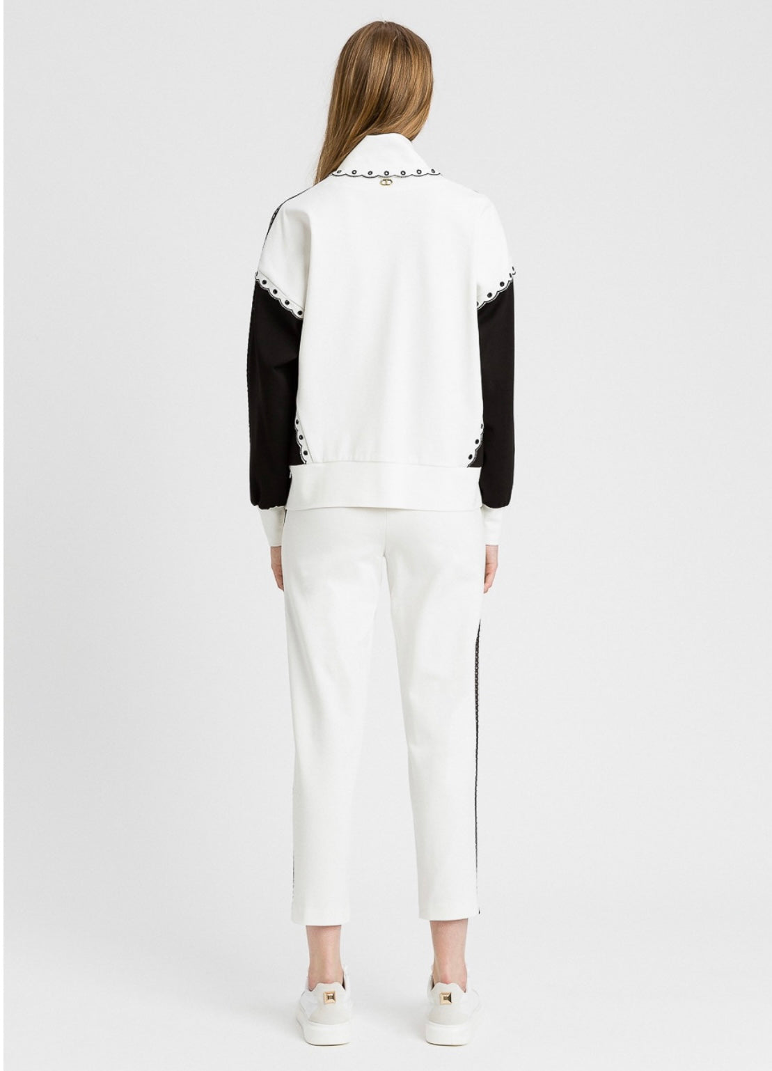 Sports suit with rhinestones