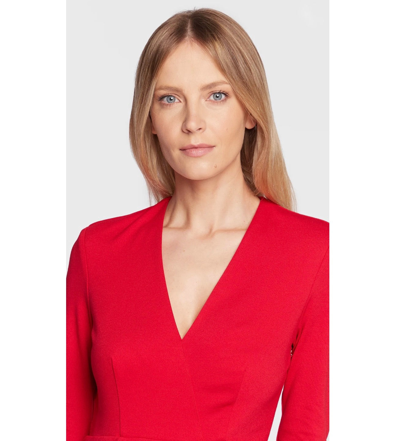 LONGUETTE DRESS WITH V-NECK